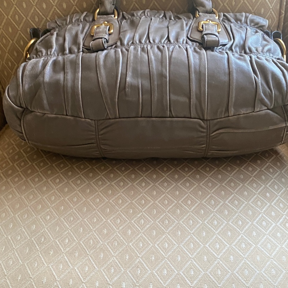 Prada Ruched Tessuto
Napa Leather Tan Vintage Satchel - Picture 8 of 16